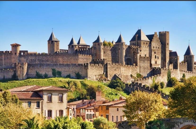 Gite Au Pied De La Cite Medievale - Le 127 Carcassonne Luaran gambar